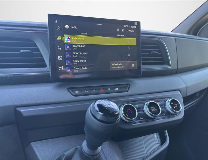 Nissan Interstar 14