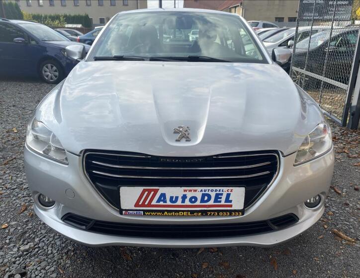 Peugeot 301 10