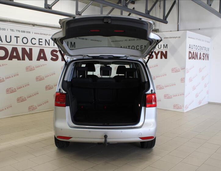 Volkswagen Touran 7