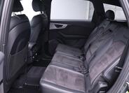 Audi Q7 16