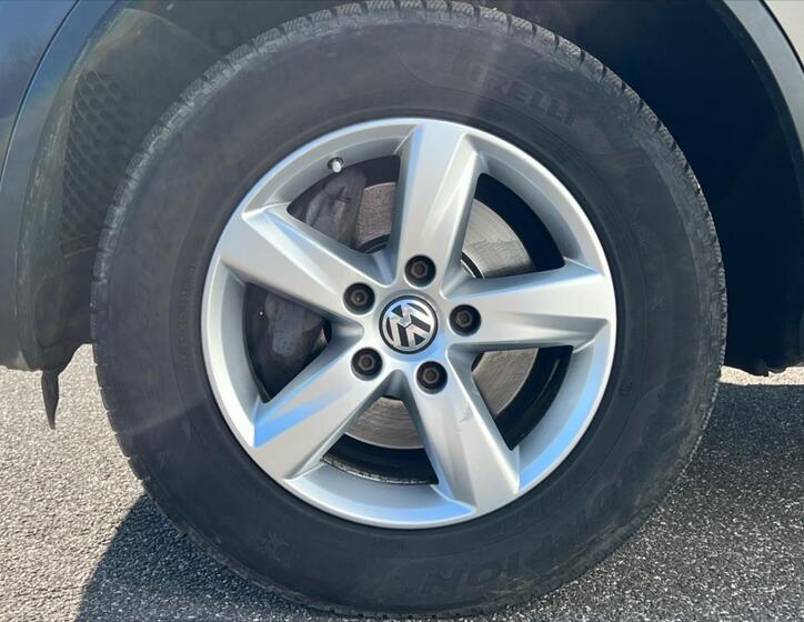 Volkswagen Touareg 12