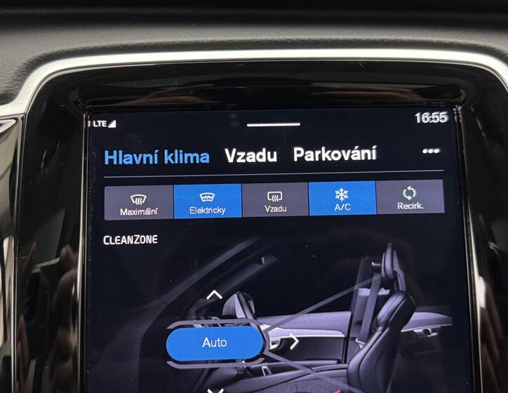 Volvo XC90 21