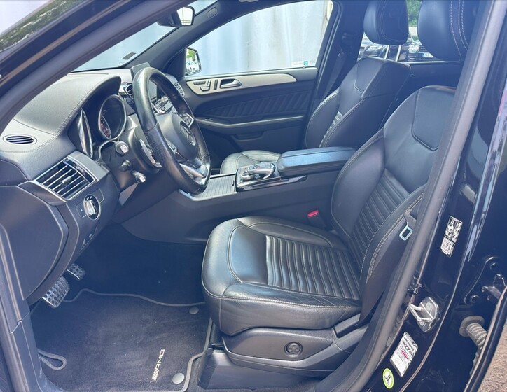 Mercedes-Benz GLE 9