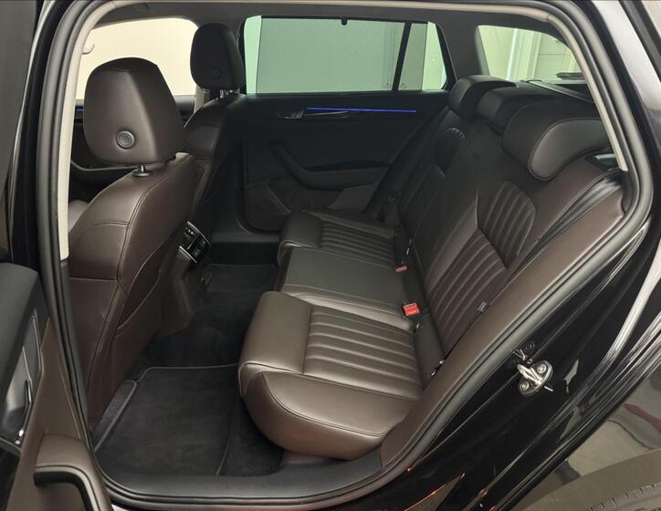 Škoda Superb 47
