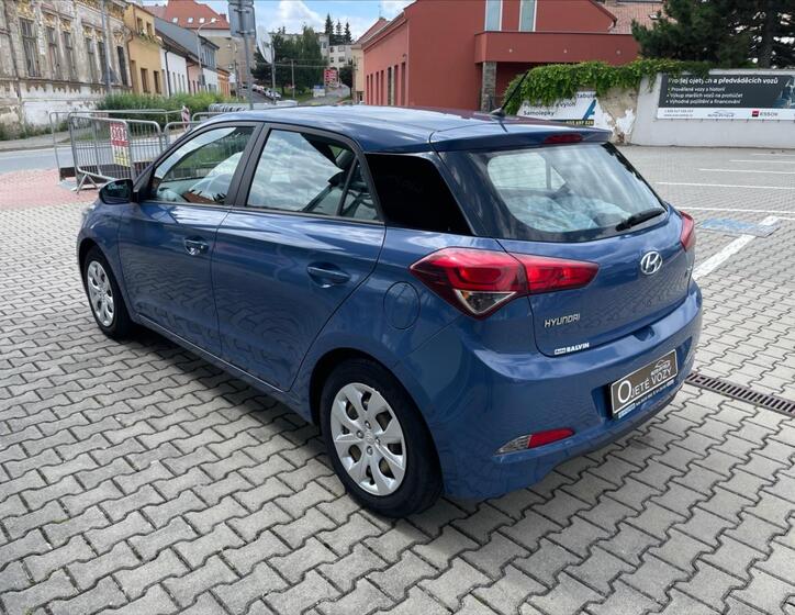 Hyundai i20 4