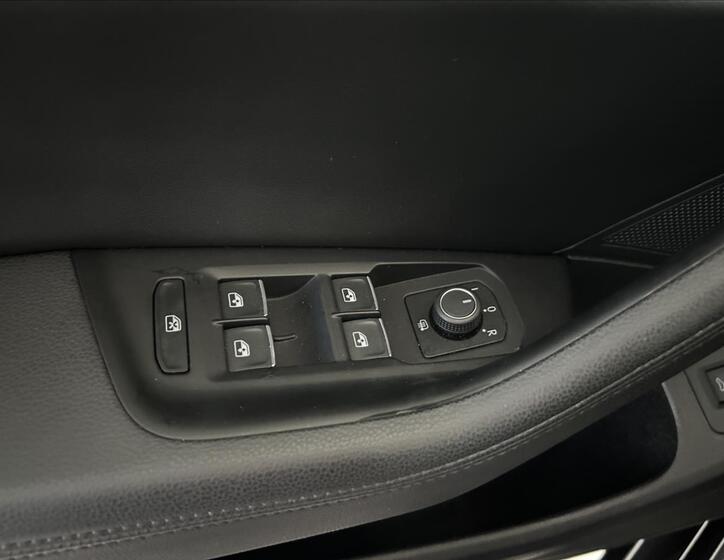 Volkswagen Passat 10