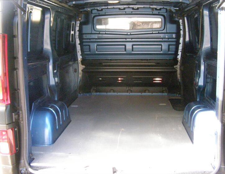 Opel Vivaro 19