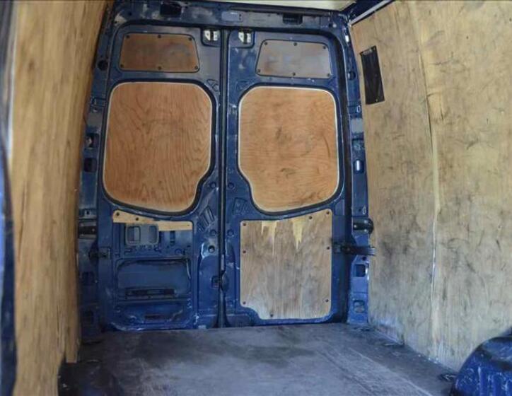 Volkswagen Crafter 27