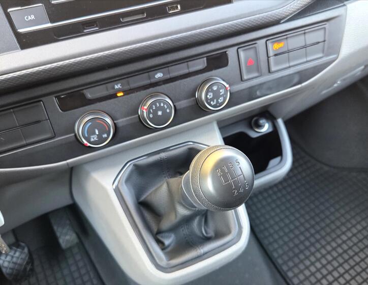 Volkswagen Transporter 16
