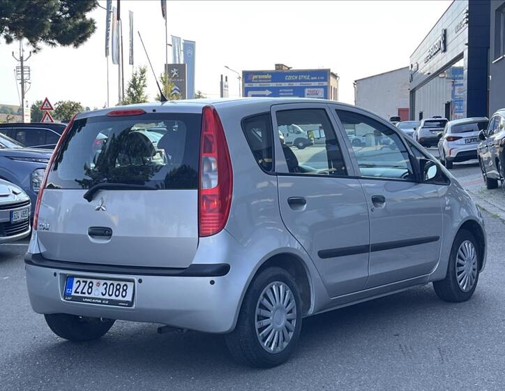 Mitsubishi Colt 5