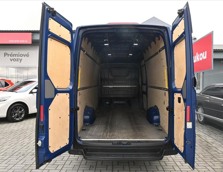 Volkswagen Crafter 6