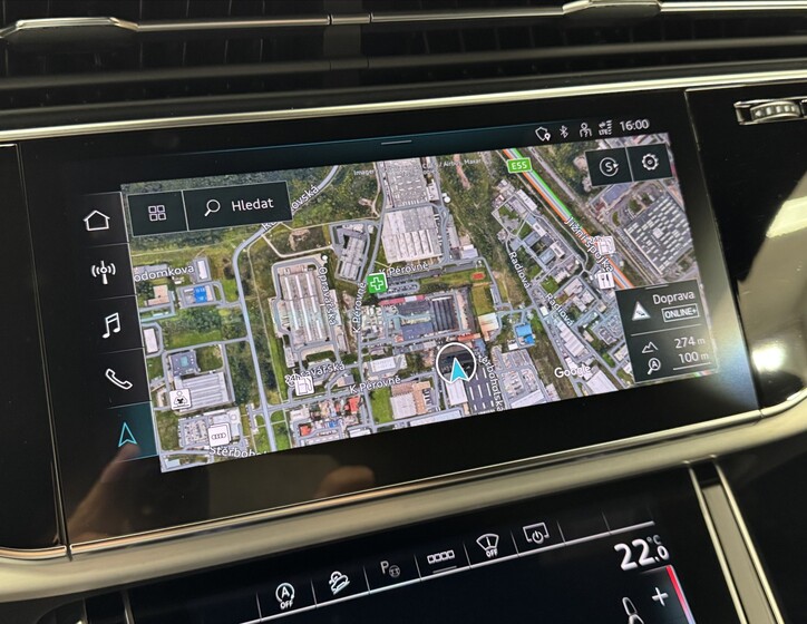 Audi Q8 20