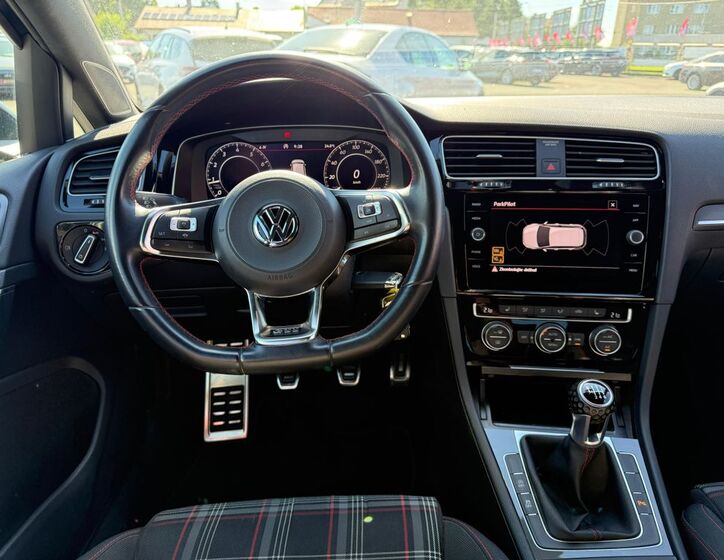 Volkswagen Golf 8