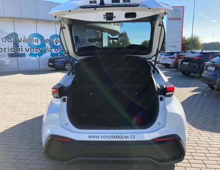 Toyota C-HR 12