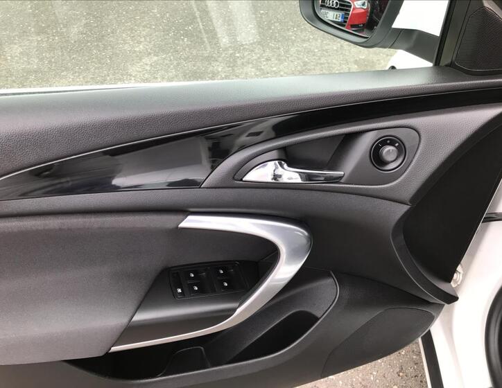 Opel Insignia 10
