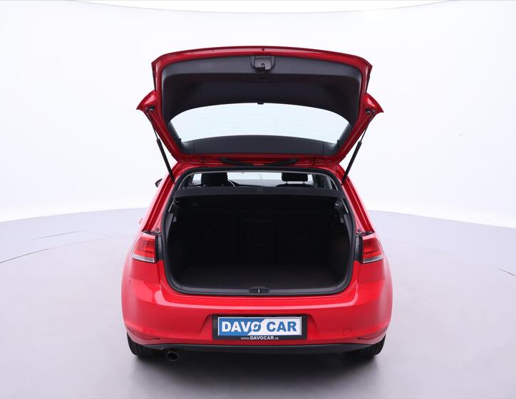 Volkswagen Golf 9