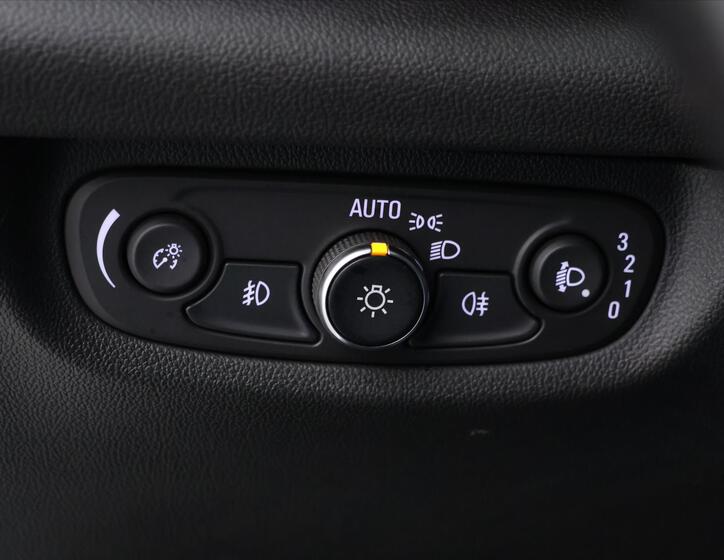Opel Insignia 19