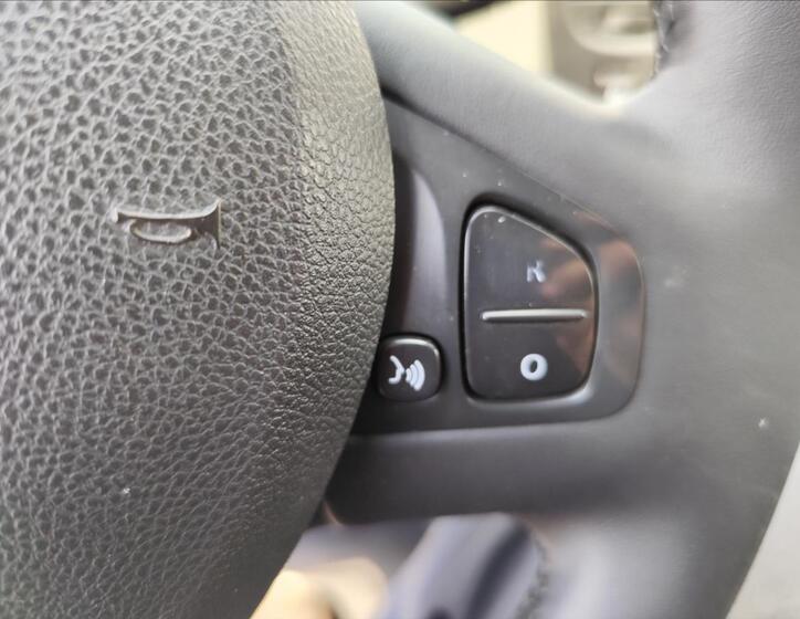 Renault Trafic 23