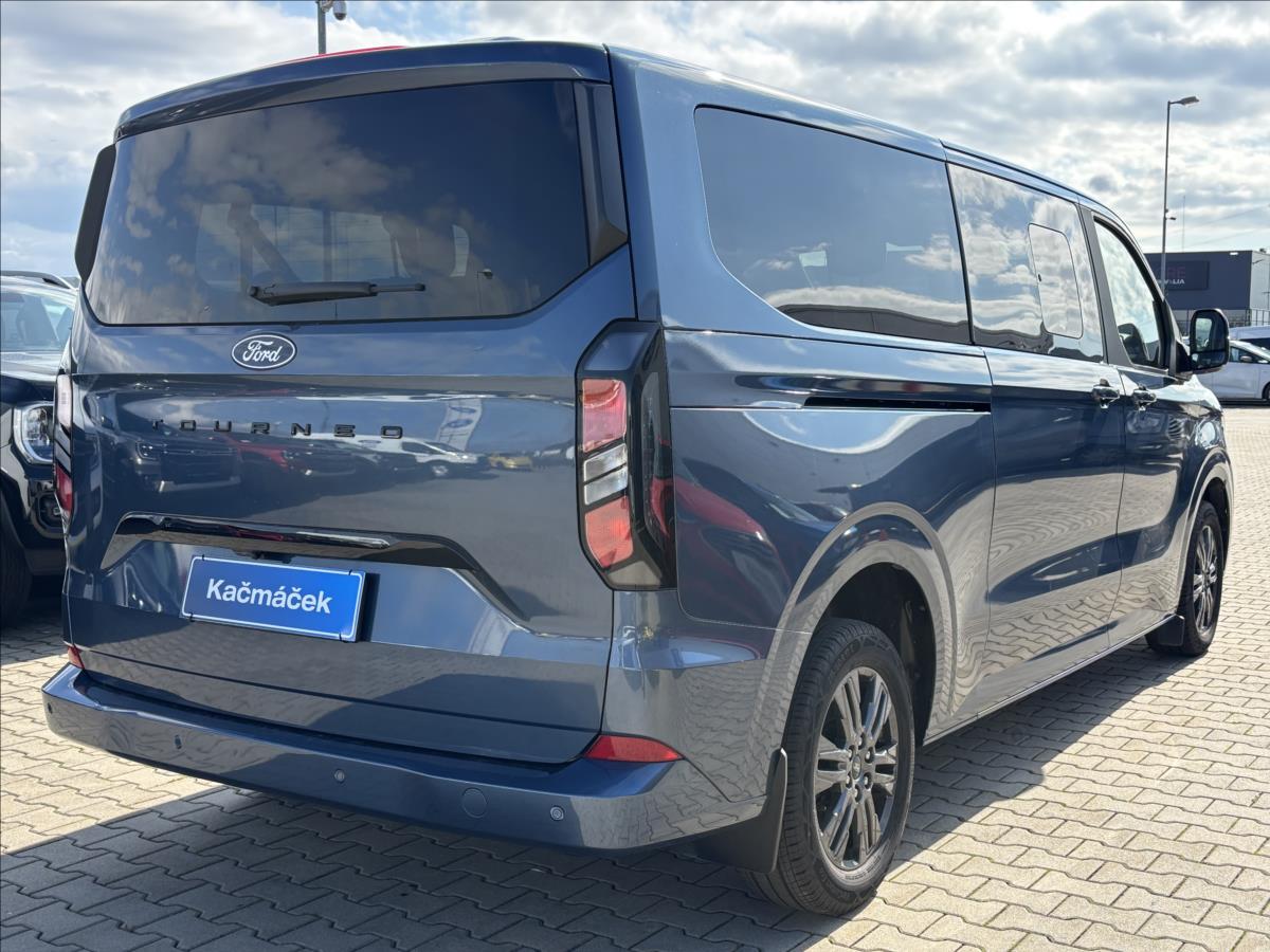 Ford Tourneo Custom