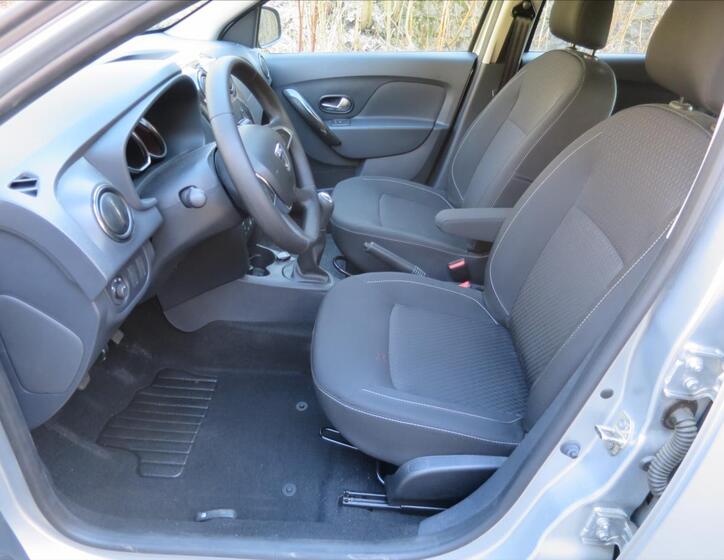 Dacia Sandero 7