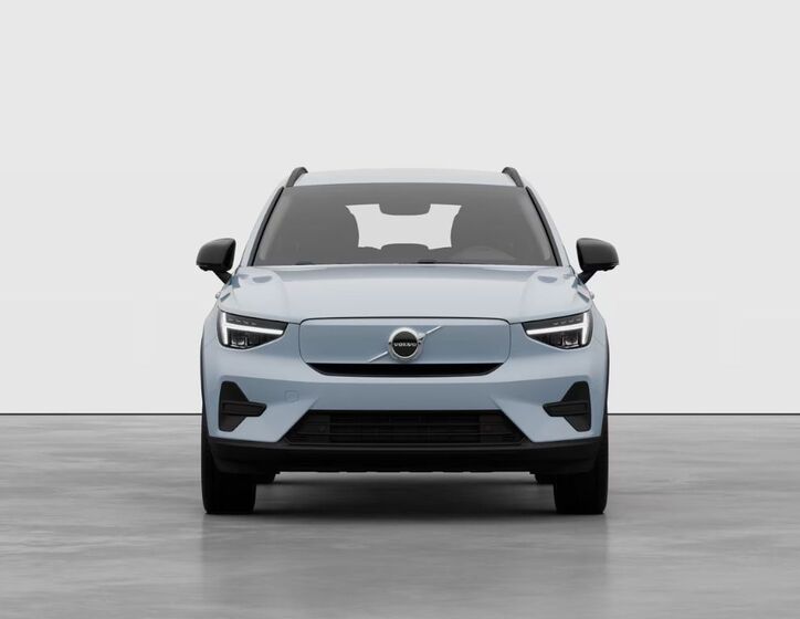 Volvo EX40 8