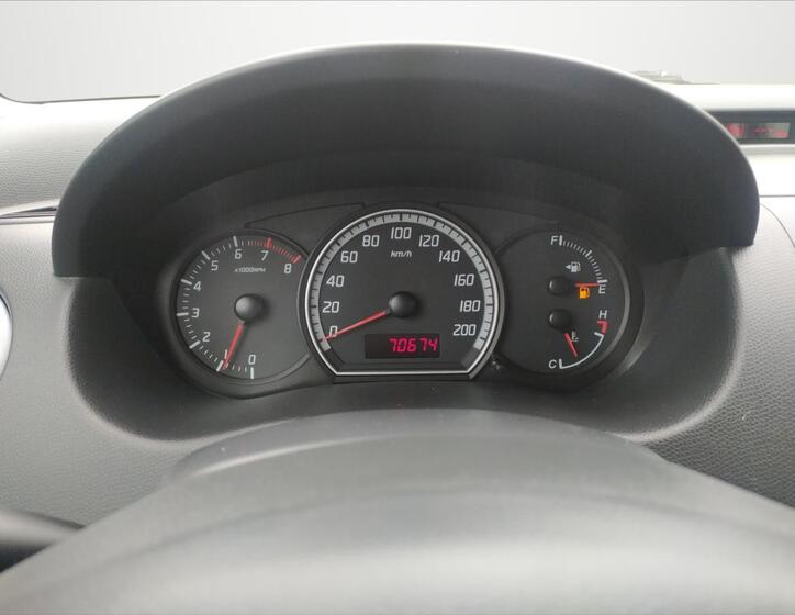 Suzuki Swift 12