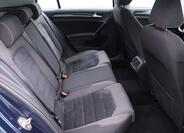 Volkswagen Golf 11