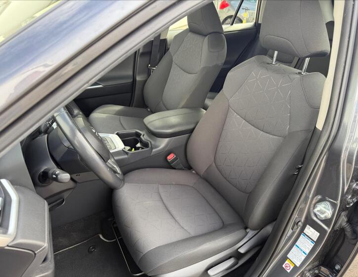 Toyota RAV4 10