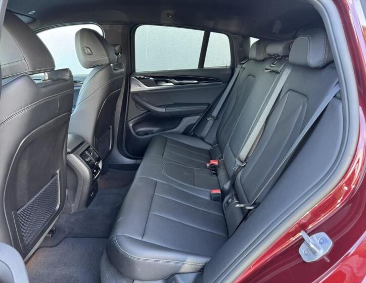 BMW X4 7