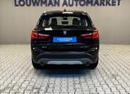 BMW X1 12