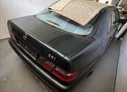 Mercedes-Benz Třídy E 27