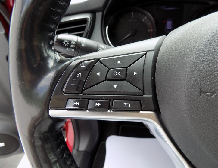 Nissan X-Trail 25