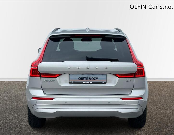 Volvo XC60 8