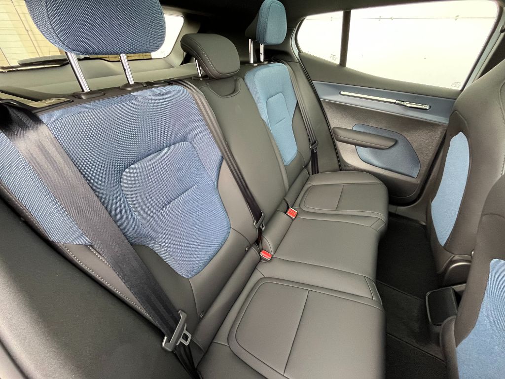 Volvo EX30