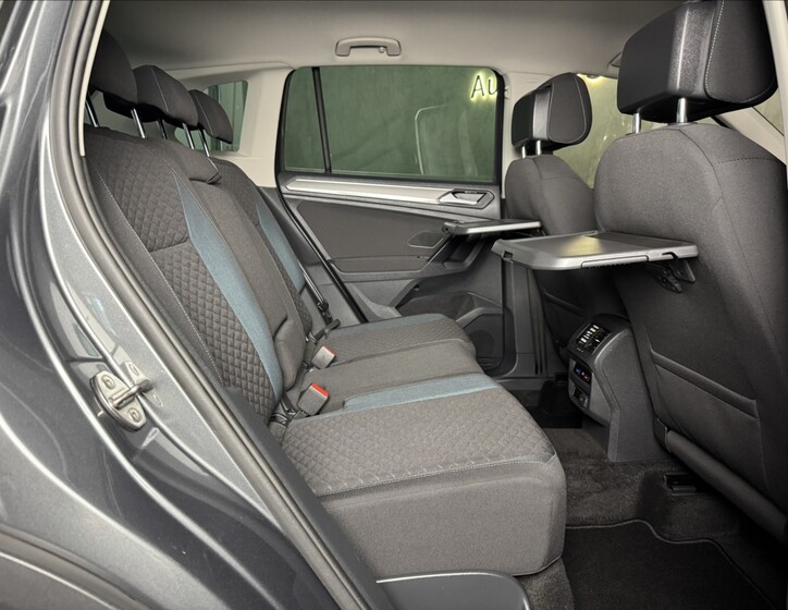 Volkswagen Tiguan 13