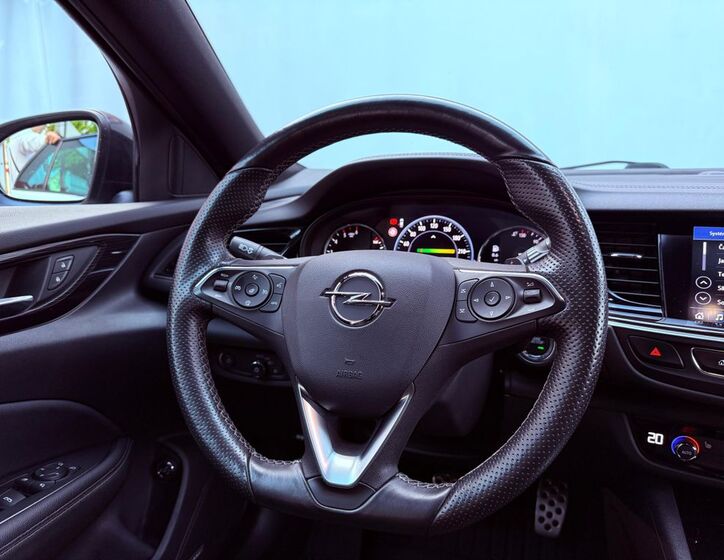 Opel Insignia 21