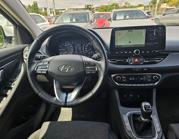 Hyundai i30 13