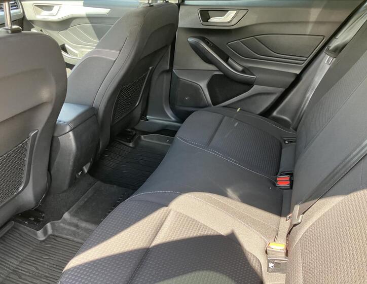 Ford Focus 11