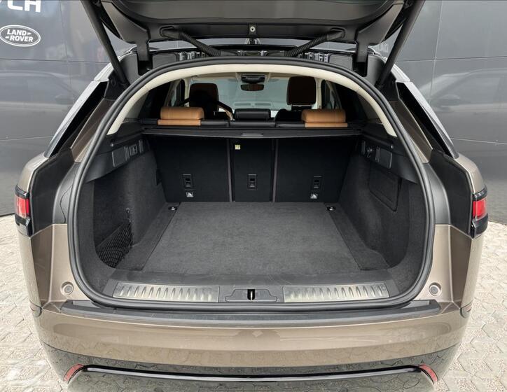 Land Rover Range Rover Velar 13