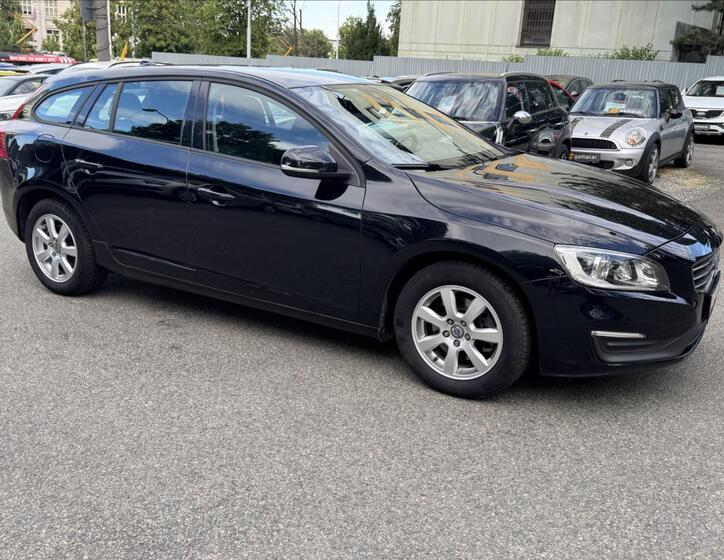 Volvo V60 12