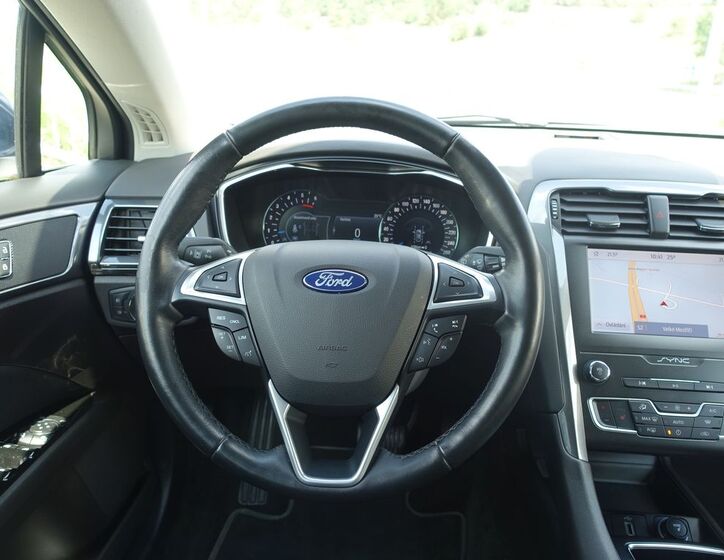 Ford Mondeo 8