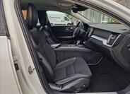 Volvo V60 14
