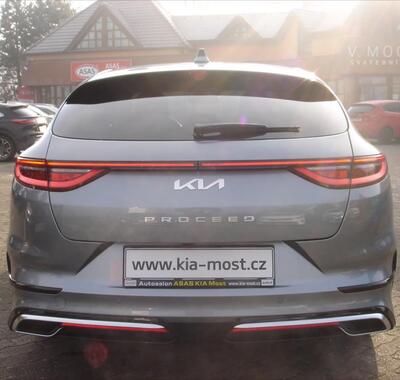 KIA ProCeed 8