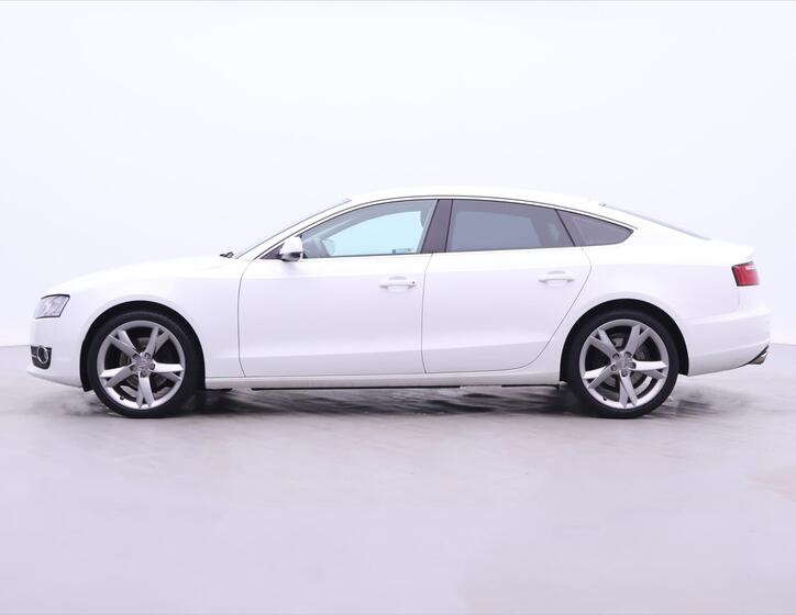 Audi A5 4