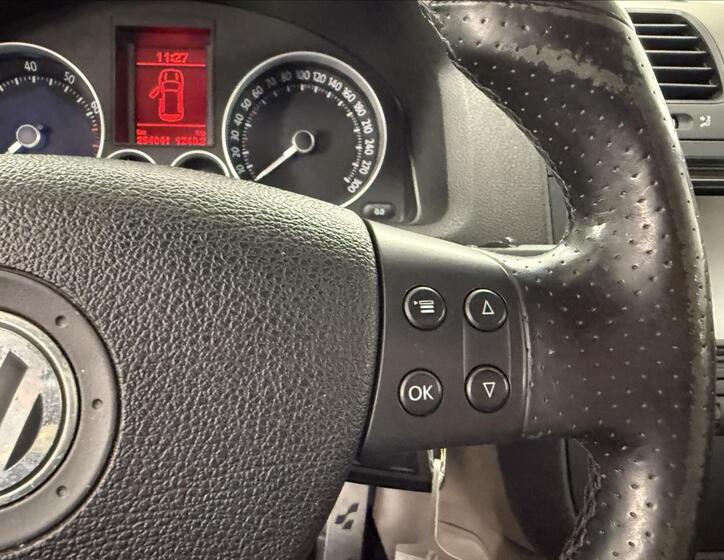 Volkswagen Golf 10