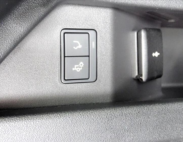 Land Rover Discovery Sport 31