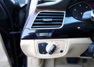 Audi A8 48