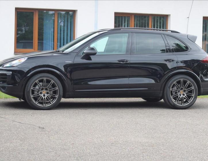 Porsche Cayenne 6
