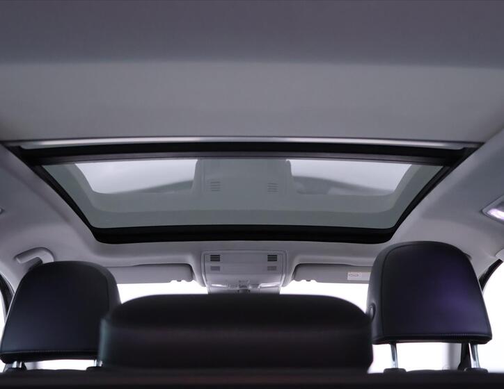 Volkswagen Golf 32
