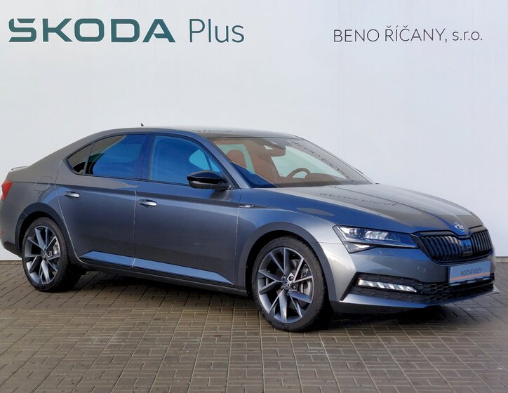 Škoda Superb 32